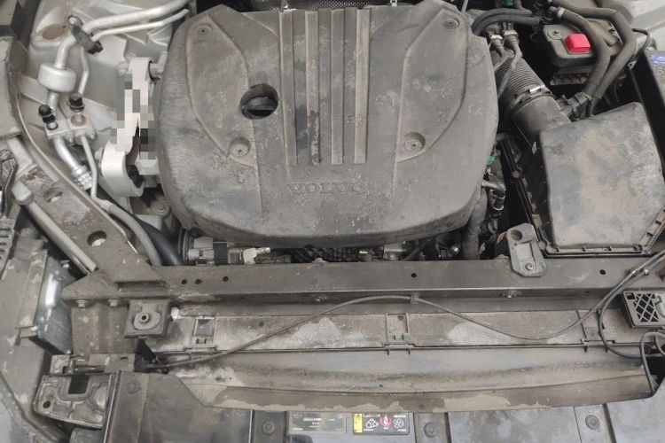 Used Volvo XC60 2023 B5 4x4 Smart Luxury Edition Engine Bay