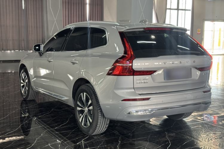 Used Volvo XC60 2023 B5 4x4 Smart Luxury Edition Exterior 1