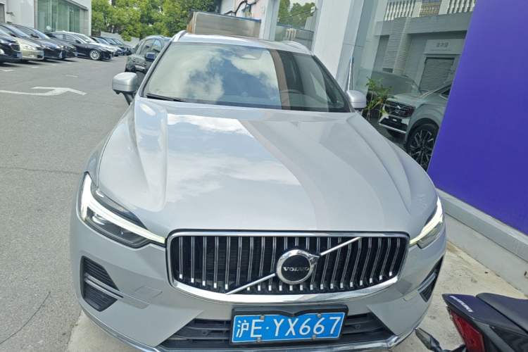 Used Volvo XC60 2023 B5 4x4 Smart Luxury Edition Front