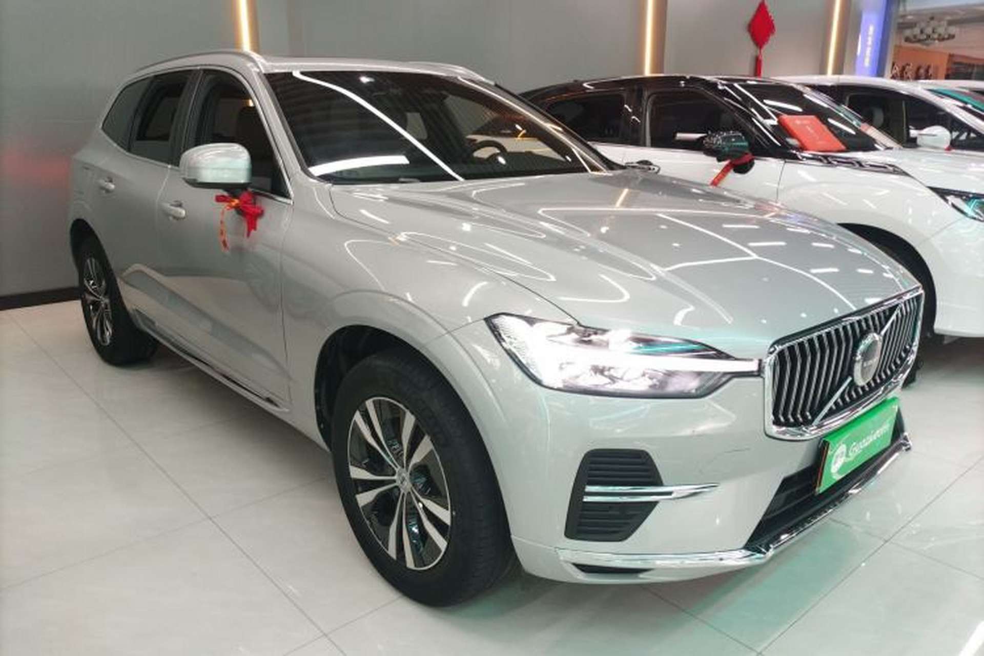 Used Volvo XC60 2023 B5 4x4 Smart Luxury Edition Front Right 45 Deg