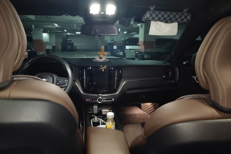 Used Volvo XC60 2023 B5 4x4 Zhiyi Sport Edition Headliner