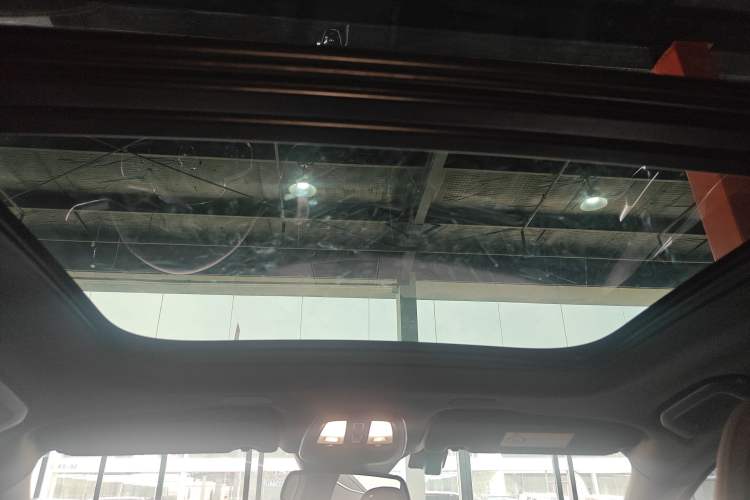 Used Volvo XC60 2023 B5 4x4 Smart Luxury Edition Headliner