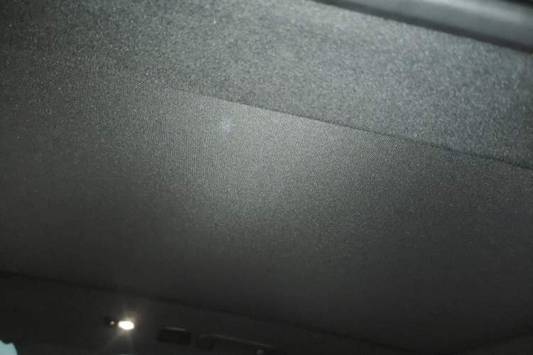 Used Volvo XC60 2023 B5 4x4 Smart Luxury Edition Headliner
