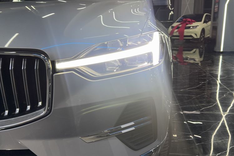 Used Volvo XC60 2023 B5 4x4 Smart Luxury Edition Left Front Headlight