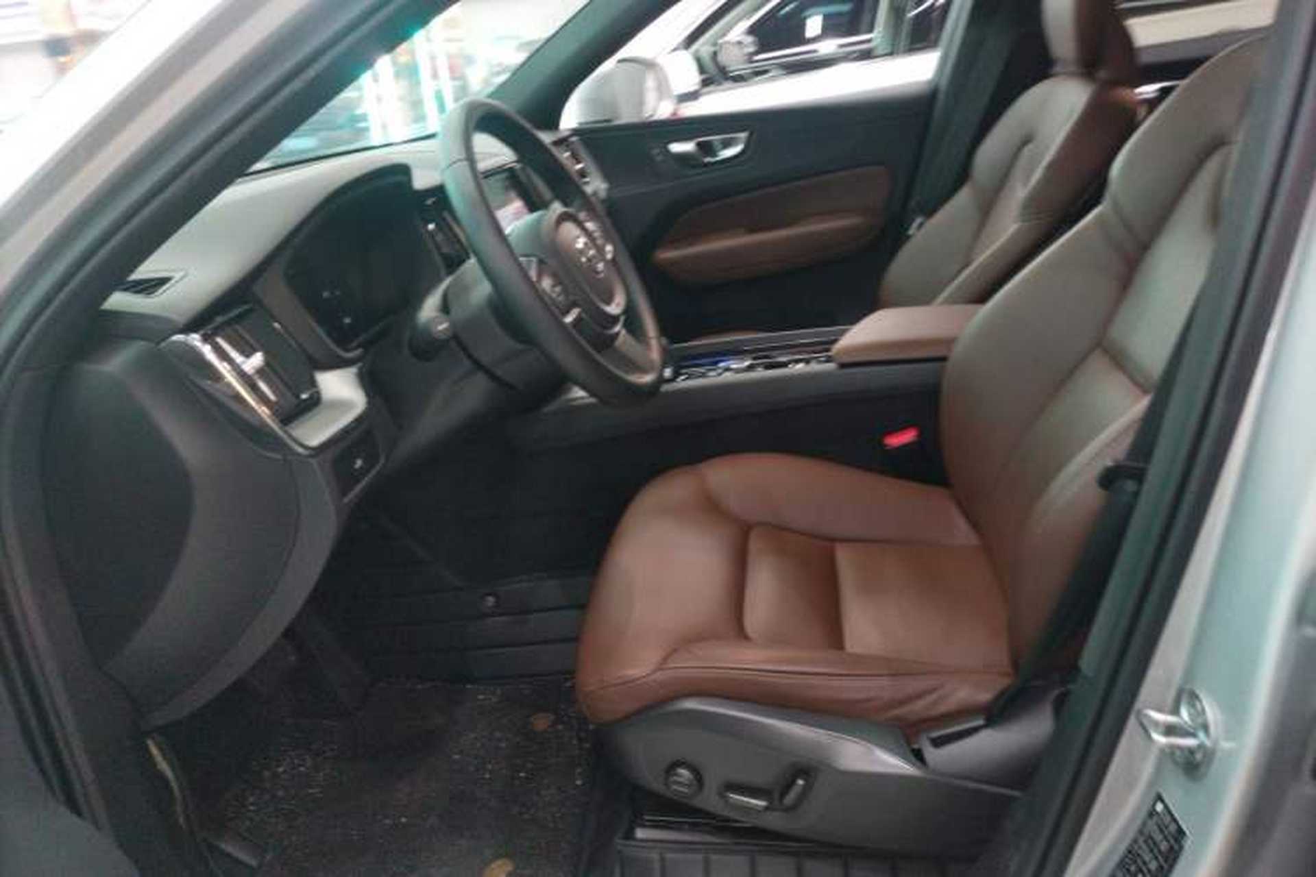 Used Volvo XC60 2023 B5 4x4 Smart Luxury Edition Left Front Seat