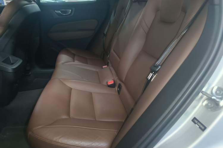 Used Volvo XC60 2023 B5 4x4 Smart Luxury Edition Left Rear Seat