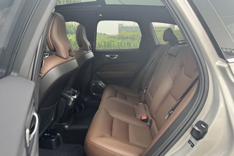 Used Volvo XC60 2023 B5 4x4 Smart Luxury Edition Left Rear Seat