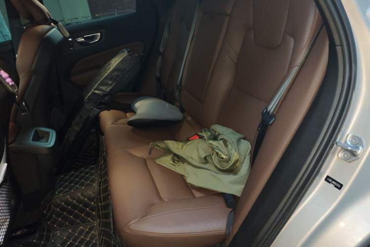 Used Volvo XC60 2023 B5 4x4 Smart Luxury Edition Left Rear Seat