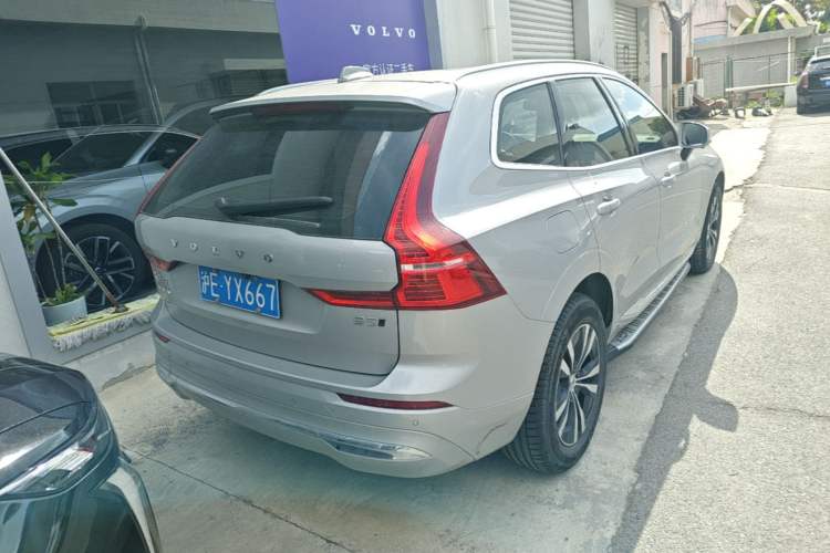Used Volvo XC60 2023 B5 4x4 Smart Luxury Edition Rear Right 45 Deg