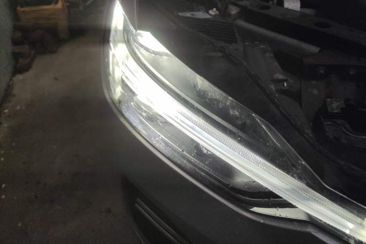 Used Volvo XC60 2023 B5 4x4 Smart Luxury Edition Right Front Headlight