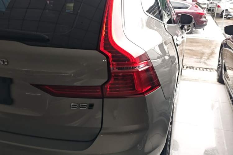 Used Volvo XC60 2023 B5 4x4 Smart Luxury Edition Right Rear Taillight
