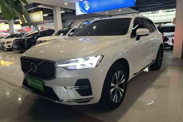Used Volvo XC60 2023 B5 4x4 Smart Luxury Edition