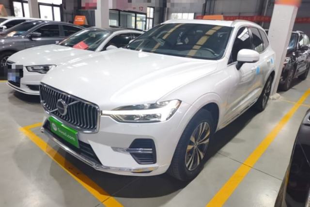 Used Volvo XC60 2023 B5 4x4 Smart Luxury Edition