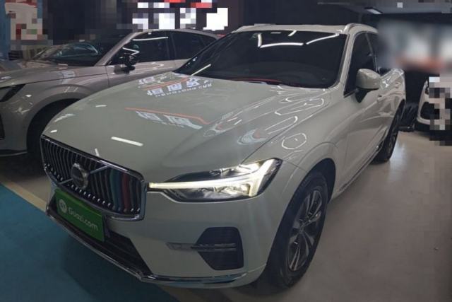 Used Volvo XC60 2023 B5 4x4 Smart Luxury Edition