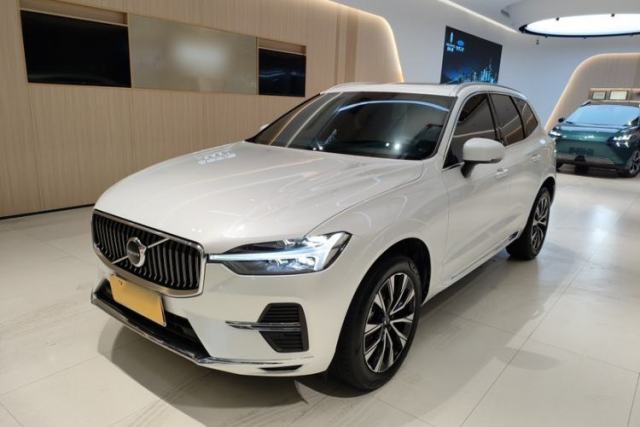 Used Volvo XC60 2023 B5 4x4 Smart Luxury Edition