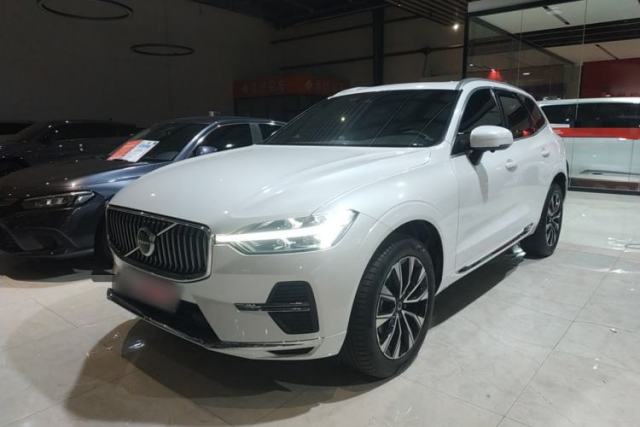 Used Volvo XC60 2023 B5 4x4 Smart Luxury Edition