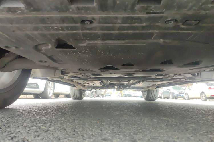 Used Volvo XC60 2023 B5 4x4 Smart Luxury Edition Chassis Front