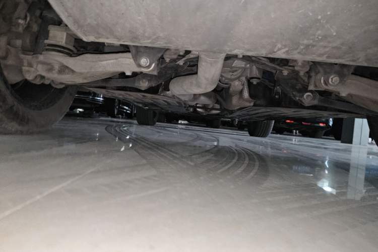 Used Volvo XC60 2023 B5 4x4 Smart Luxury Edition Chassis Rear