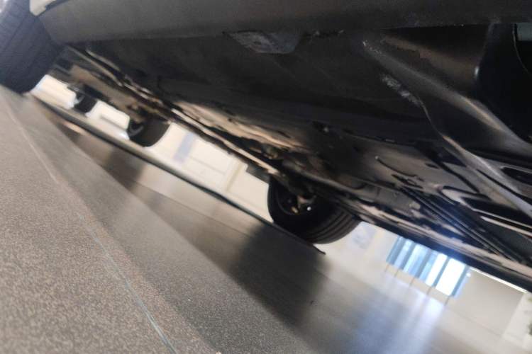 Used Volvo XC60 2023 B5 4x4 Smart Luxury Edition Chassis Rear Left
