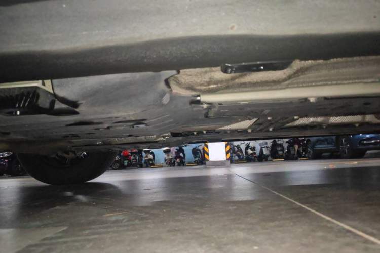 Used Volvo XC60 2023 B5 4x4 Smart Luxury Edition Chassis Rear Right