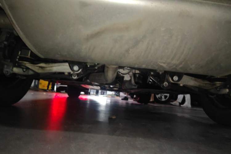 Used Volvo XC60 2023 B5 4x4 Smart Luxury Edition Chassis Rear