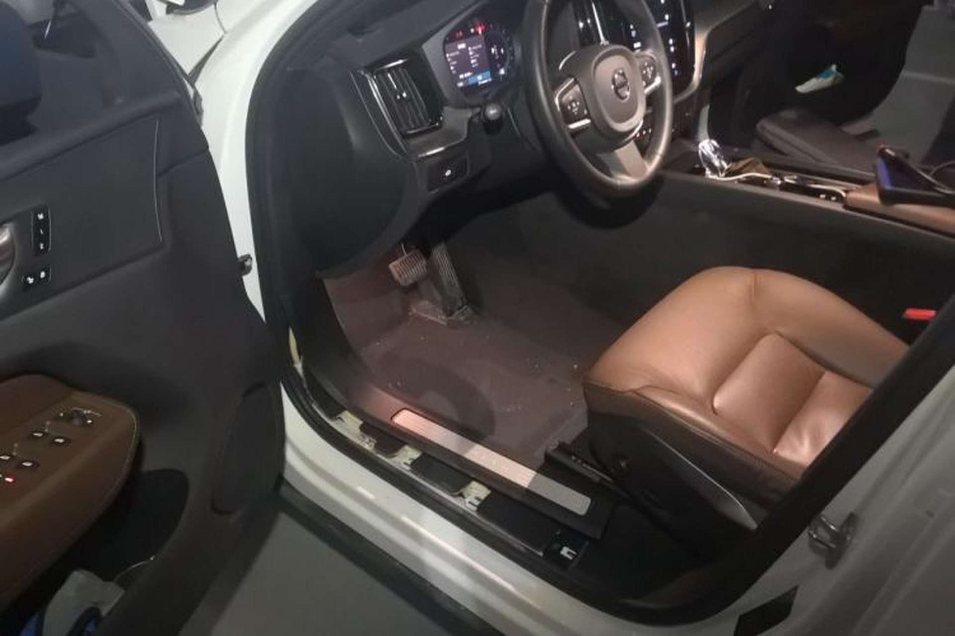Used Volvo XC60 2023 B5 4x4 Smart Luxury Edition Driver Seat