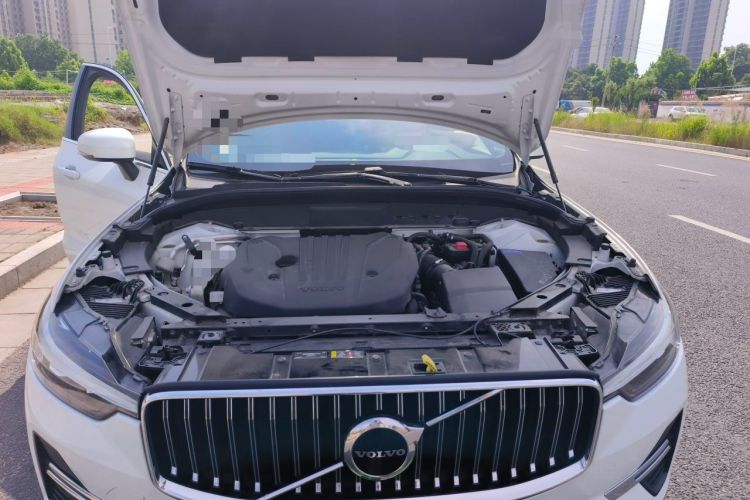 Used Volvo XC60 2023 B5 4x4 Smart Luxury Edition Engine Bay