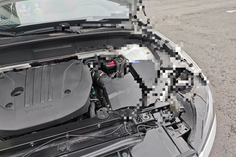 Used Volvo XC60 2023 B5 4x4 Smart Luxury Edition Engine Bay Left