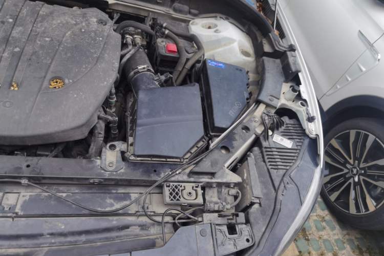 Used Volvo XC60 2023 B5 4x4 Smart Luxury Edition Engine Bay Left