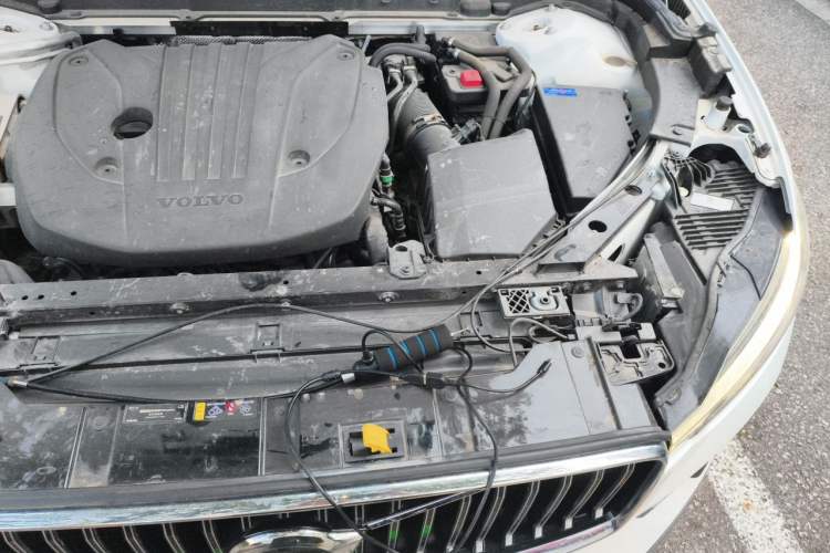 Used Volvo XC60 2023 B5 4x4 Smart Luxury Edition Engine Bay Left