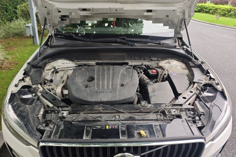 Used Volvo XC60 2023 B5 4x4 Smart Luxury Edition Engine Bay