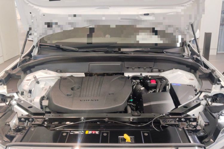 Used Volvo XC60 2023 B5 4x4 Smart Luxury Edition Engine Bay