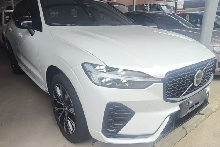 Used Volvo XC60 2023 B5 4x4 SmartDrive Sport Edition Exterior 1