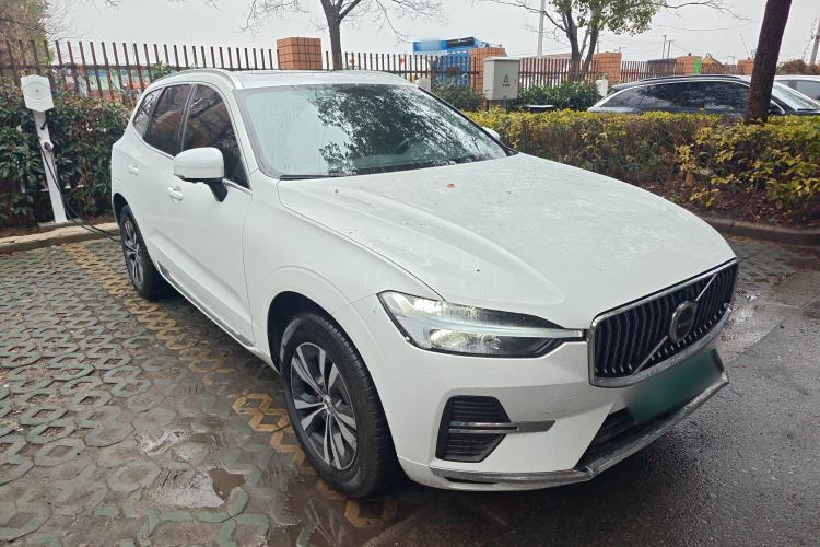 Used Volvo XC60 2023 B5 4x4 Smart Luxury Edition Exterior 1