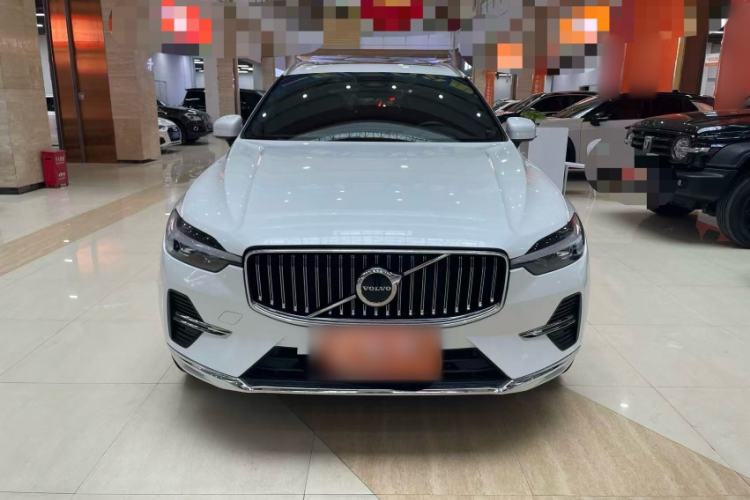 Used Volvo XC60 2023 B5 4x4 Smart Luxury Edition Exterior 1