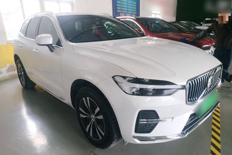 Used Volvo XC60 2023 B5 4x4 Smart Luxury Edition Exterior 1