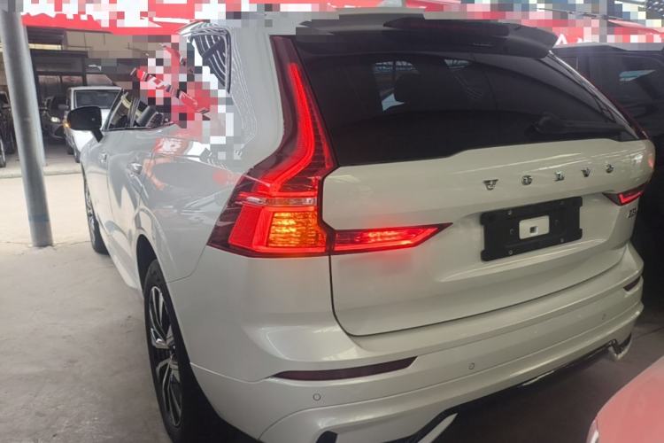 Used Volvo XC60 2023 B5 4x4 SmartDrive Sport Edition Exterior 2