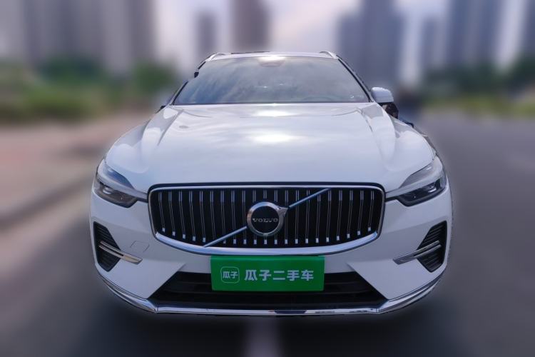 Used Volvo XC60 2023 B5 4x4 Smart Luxury Edition Front