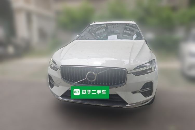 Used Volvo XC60 2023 B5 4x4 Smart Luxury Edition Front