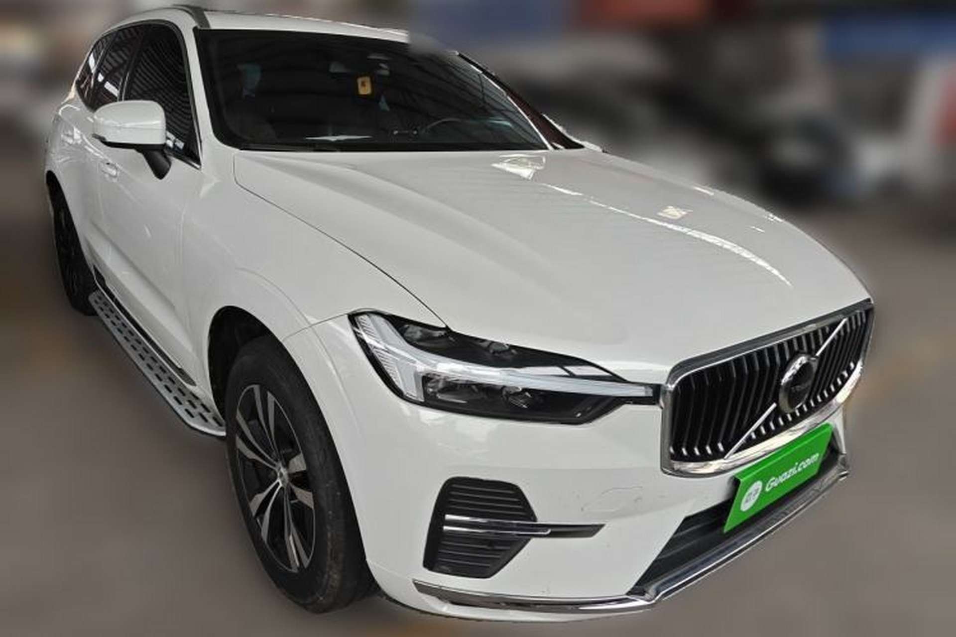 Used Volvo XC60 2023 B5 4x4 Smart Luxury Edition Front Right 45 Deg
