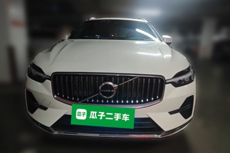 Used Volvo XC60 2023 B5 4x4 Smart Luxury Edition Front
