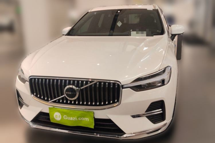 Used Volvo XC60 2023 B5 4x4 Smart Luxury Edition Front