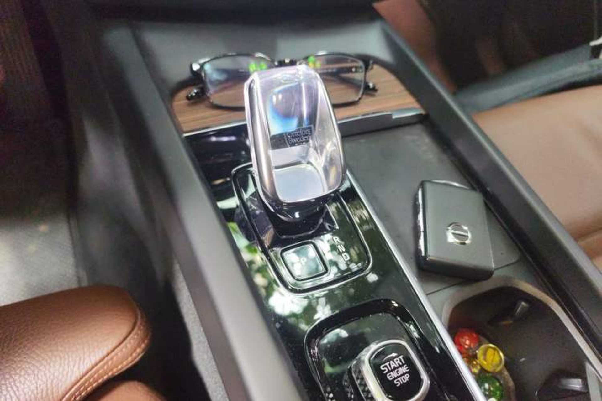Used Volvo XC60 2023 B5 4x4 Smart Luxury Edition Gear Lever