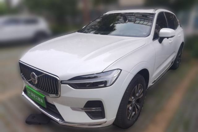 Used Volvo XC60 2023 B5 4x4 Smart Luxury Edition