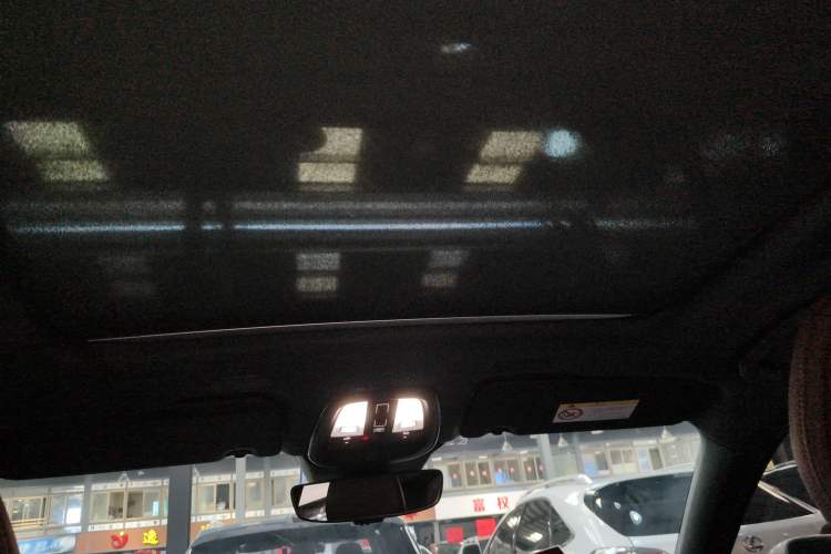 Used Volvo XC60 2023 B5 4x4 Smart Luxury Edition Headliner