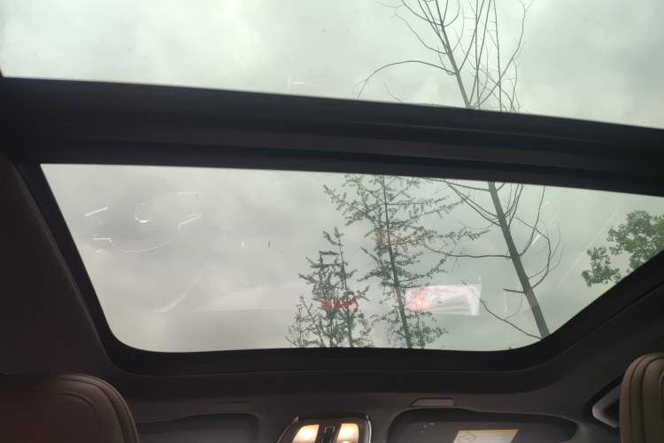 Used Volvo XC60 2023 B5 4x4 Smart Luxury Edition Headliner