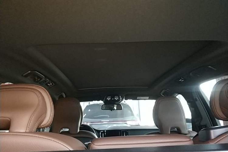 Used Volvo XC60 2023 B5 4x4 Smart Luxury Edition Headliner