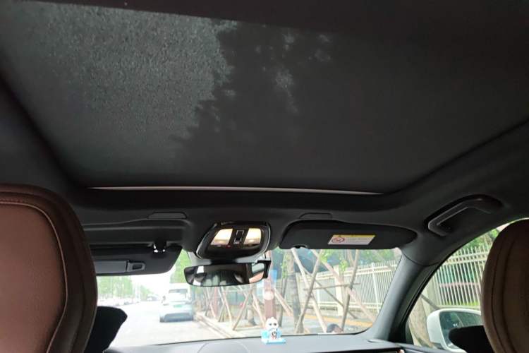 Used Volvo XC60 2023 B5 4x4 SmartDrive Sport Edition Headliner