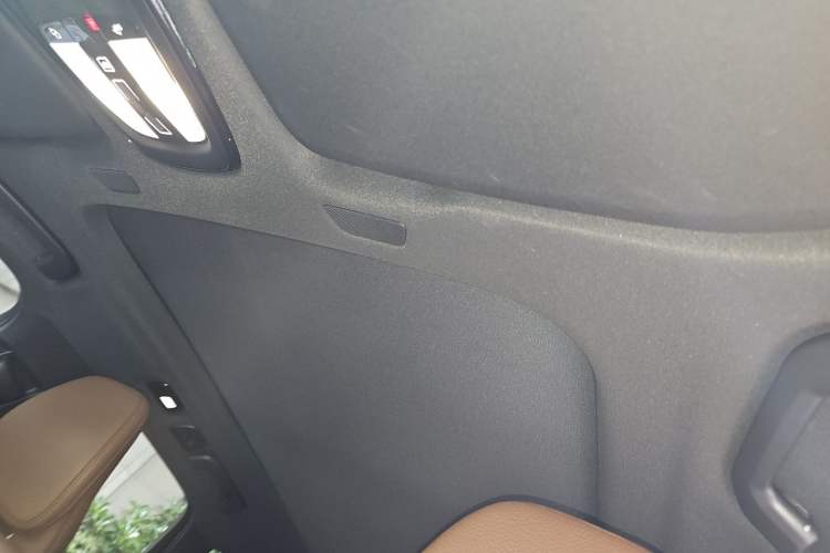Used Volvo XC60 2023 B5 4x4 Smart Luxury Edition Headliner