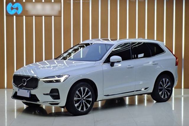 Used Volvo XC60 2023 B5 4x4 Smart Luxury Edition